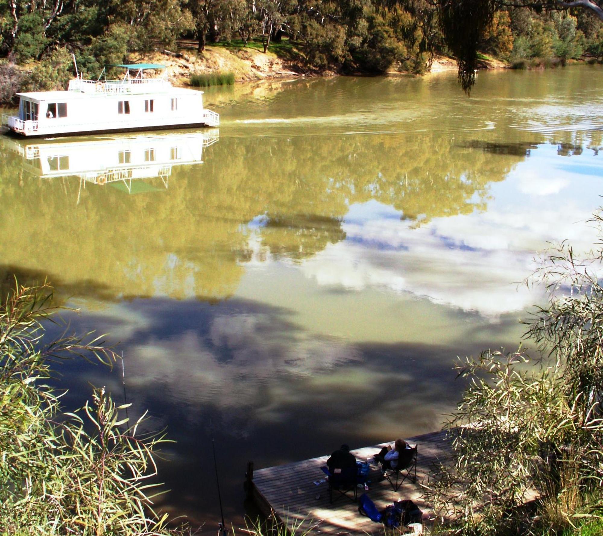 Cadell On The Murray Motel Moama Bagian luar foto