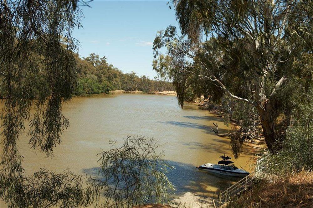 Cadell On The Murray Motel Moama Bagian luar foto