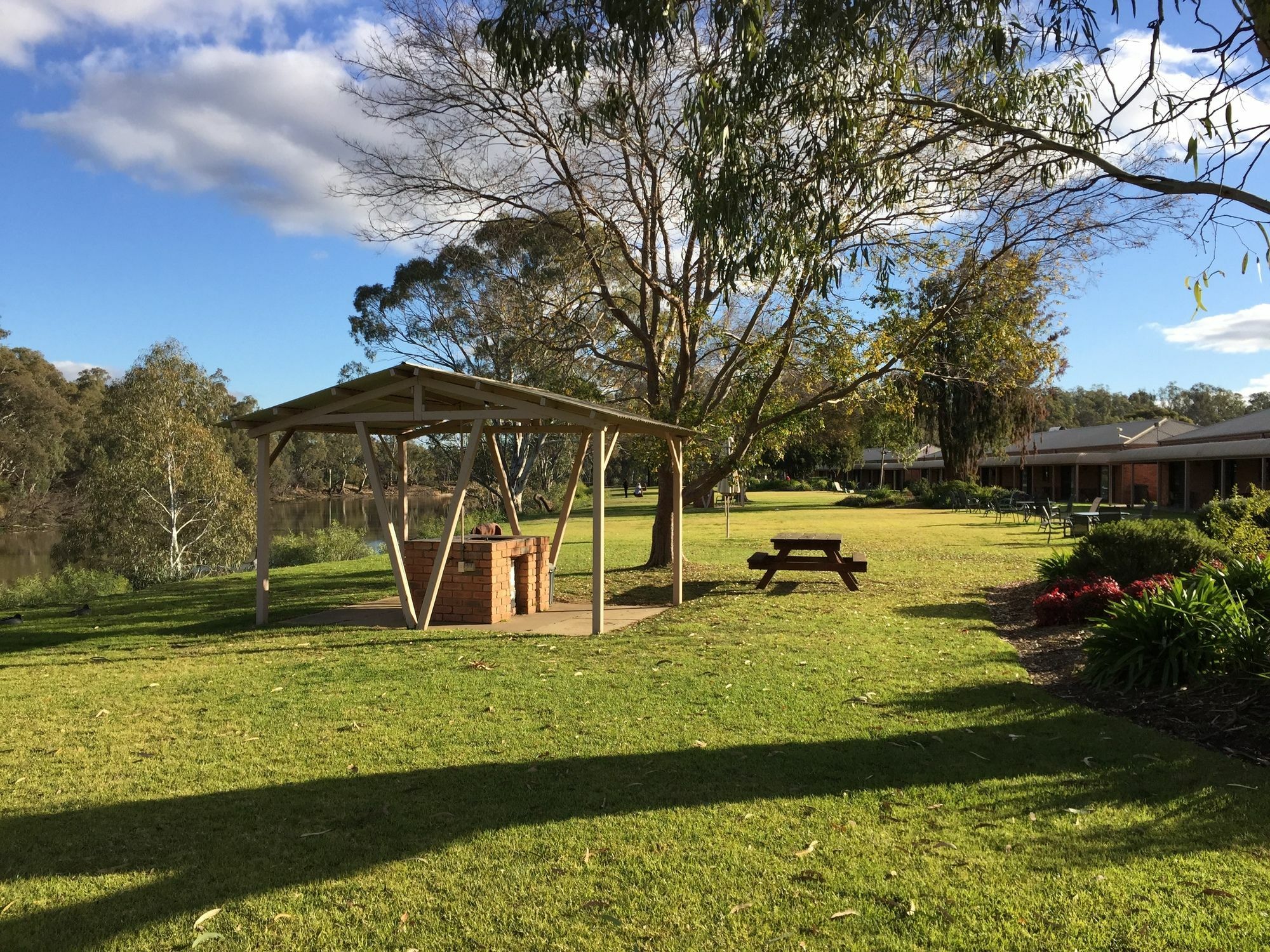 Cadell On The Murray Motel Moama Bagian luar foto